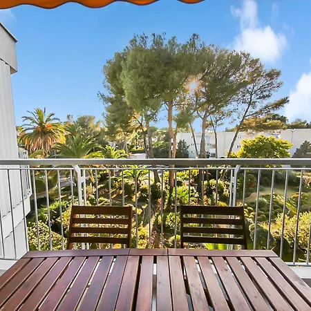 Moderne, Piscine, Parking Proche Des Plages