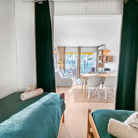 Moderne, Piscine, Parking Proche Des Plages