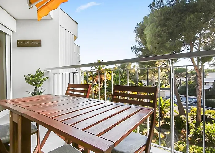 Moderne, Piscine, Parking Proche Des Plages *